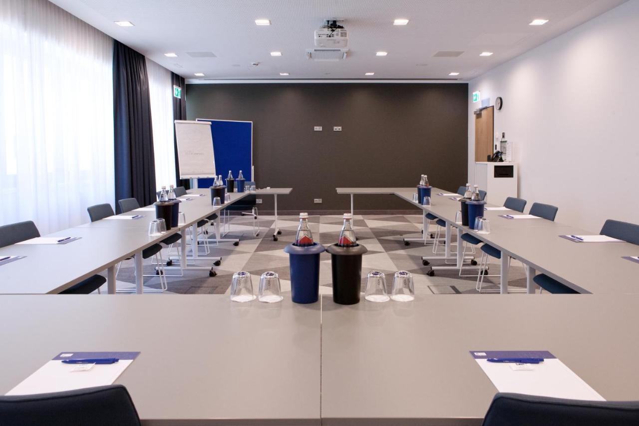 Holiday Inn Express Fuerth By Ihg Exterior foto